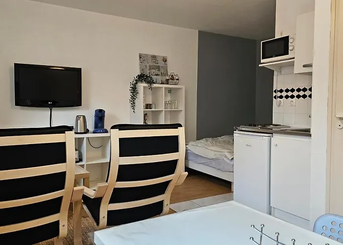 Calme Proche Centre Appartement *