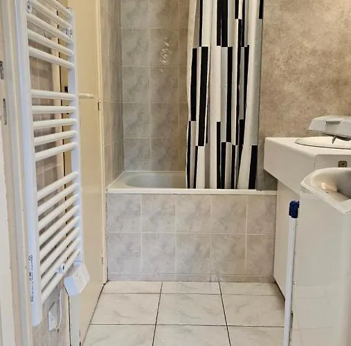 Appartement Calme Proche Centre *